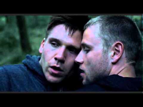 gay themed - I been obsessing with this movie like crazy. Well I wasn't dissapointed, I like it, is a good movie for shure, best thing about it in my not so humble opinio...