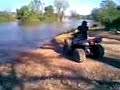 crusando el riooo en mot0s crusando el riooo en mot0s