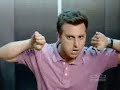 Olympikus OLK com Luciano Huck dançando no elevador