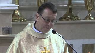 Priest Surprises Wedding Couple With Something Extraordinary...