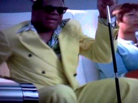 Who this John Witherspoon looks like LARRY DOGG?