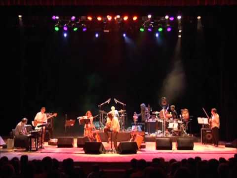 duvidtube - Show Toninho Horta Sesiminas (2008) -Com Orquestra Fantasma (Iuri Popoff - baixo, Lena Horta - flauta, André Dequech - teclados e Neném - bateria) e os músic...