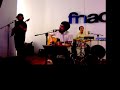 manos de topo   fnac diagonal mar  23 07 2007 