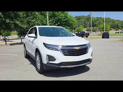 Used 2024 Summit White CHEVROLET LT image 1