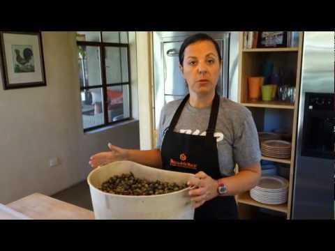 how to cure olives with salt