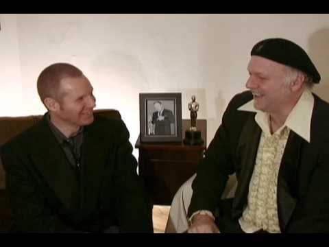 hollywoodchicago.com - Patrick McDonald (HollywoodChicago.com and the Chicago Film Tour) and Jeffrey Leibham (Chicago's Foremost Oscar Historian) give facts and figures about the O...