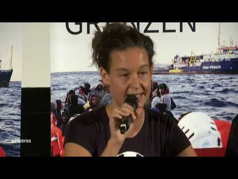 Pressekonferenz zur Festnahme von Carola Rackete (u.a. mit Mission Lifeline e.V. und Seawatch)