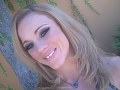 DIGGIN' IN THE GAPES #4: Kirra Lynne's On Her Way To The Set...