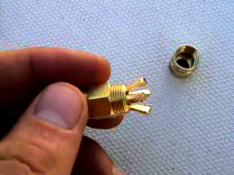 how to fit hq coax plug