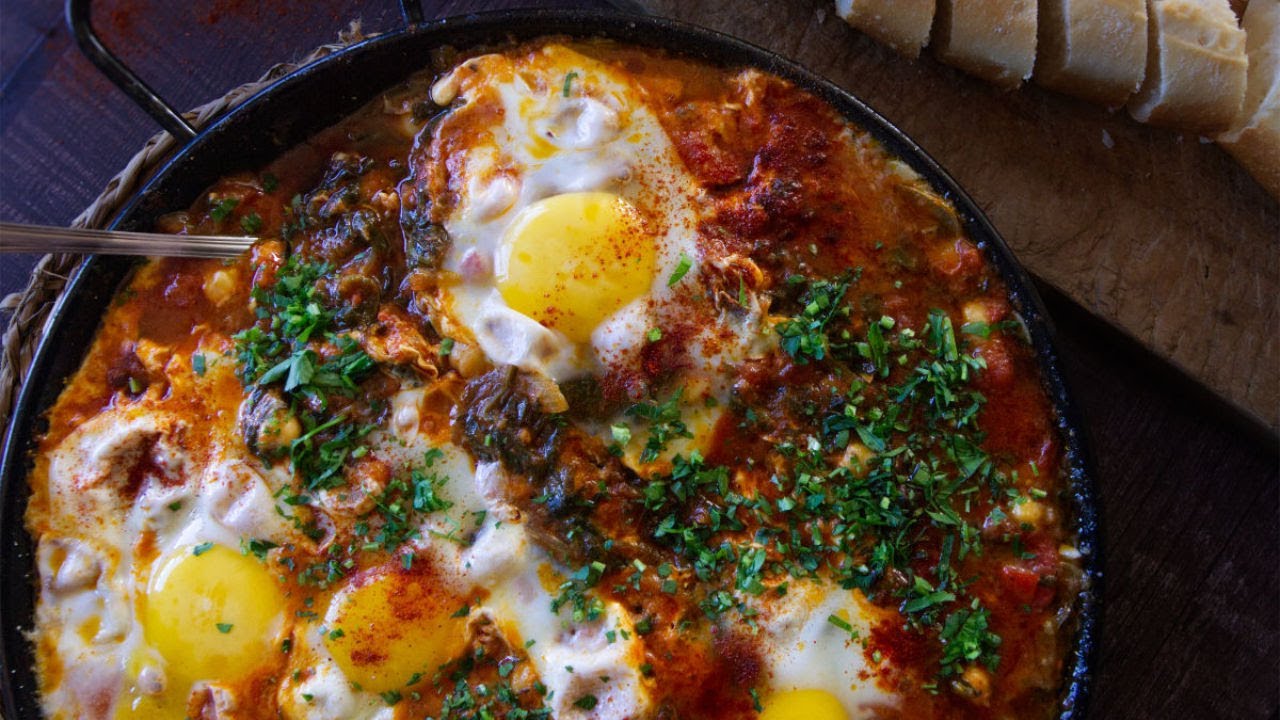Chickpeas with Spinach and Eggs (Budget-Friendly Recipe)