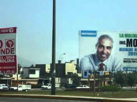 Continúan multiplicándose los carteles políticos en Lima