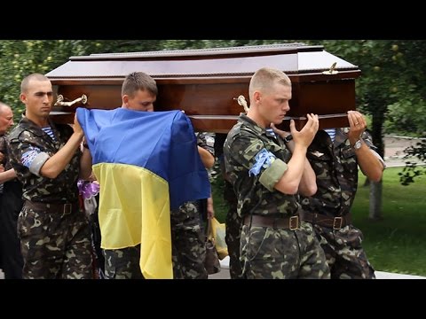 Info - http://www.zhitomir.info/news_137069.html 24 липня у Житомирі попрощалися з двома військовими 95-ї бригади, які загинули в зоні...