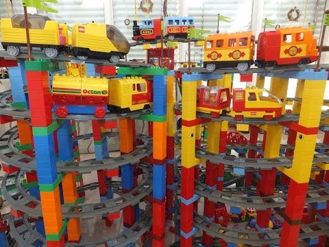 Lego Duplo Railway on MEGA circuit - Lego Duplo Eisenbahn