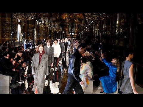 Finale der Pariser Fashion Week: Pantasievolle Mode
