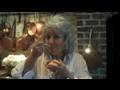 Paula Deen Cooks Peach Cobbler - Get Cookin' with Paula Deen