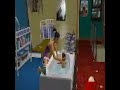 Sims 2 - Kąpanie dziecka