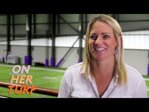Video: Minnesota Vikings are family for scouting coordinator Kelly Kleine | On Her Turf | NBC Sports