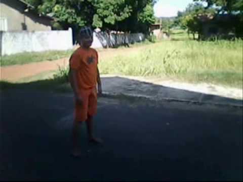 Caio Vinícius e Gustavo Batendo Bola