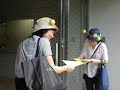 最賃行動 中央労働委員にビラ配布