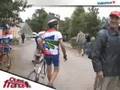 Les cyclos sur le bord de la route du Tour