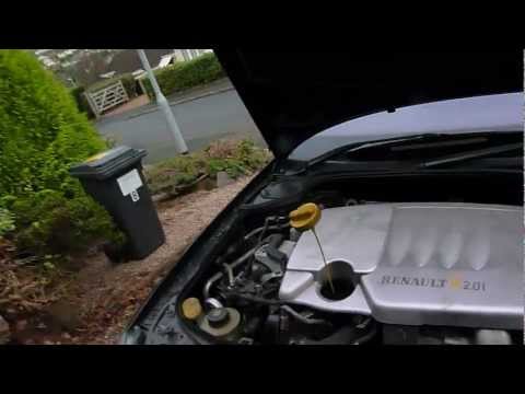 how to change the oil in a renault clio