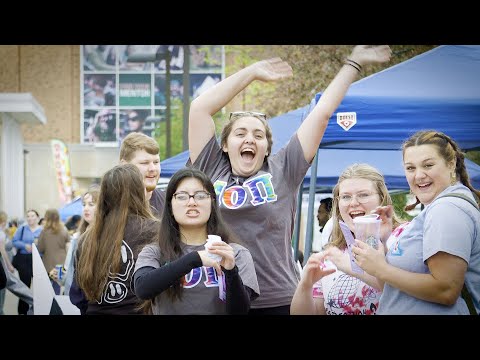 Video thumbnail: Thousands celebrate the end of Spring Semester with food, fun and friendship