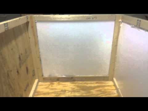 how to insulate dog kennel