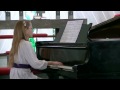 Click here to watch this video Ester að spila Ballade pour Adeline