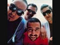 - bueno?, que paso marra como estas? 

-- carnales, que onda con ustedes 
que onda con el nuevo disco, se nos esta acabando el tiempo, y nosotros aqui esperando nada mas carnales, que onda? 
(yeah!!) 
necesitamos decir algo con mensaje social carnal, 
algo que diga como, o has de cuenta como manu chao carnal 
a ese guey si le creo su choro guey, ha ese guey lo vi en las listas 
de la popularidad de todo el mundo carnal,si y ustedes 
poniendole �tabla roca?� 
ahi apoyandose en vez de andar tocando, 
necesitamos decir algo de mensaje social 
carnalito, ... quiero ... 

e. charles white is in da house 
e. charles white 

atencion! atencion! 

elma canon moreno, presente! 
armando el slam, presente! 
apolo contreras a-wilson, ps presente!! 
armando pulido de cabeza, presente! 
ana carla paredes de las casas, presente! 
mayte benitez ajuarez, presente! 
moctezuma cacama y pipitzil, presente! 
elsa caba�a blanco, presente! 
piedad tirado a madrazo 

e. charles white is in da house 
e. charles white is in da house 

a ver a ver, agremiados, 
vamos a pasar la lista, agremiados; 

pintado paredes de rojo, presente! 
hurtado morales de siqueiros, presente! 
evita calletano de lechuga, presente! 
soyla masa k.presente! 
casimiro bello c. judo, presente! 
aquiles a. prieto durero, �aqui! 
elmer romero de aquiles, presente! 
abraham cierra el empe�o, presente! 
rudy simon 
y willy milano! (aha) 

e. charles white is in da house 
e. charles white 

(ahhhh!!!!!) 

francisco zepeda vilardo, presente! 
angel tafolla doblado, presente! 
el caballen de los pinos, presente! 
victoria segura de fox, presente! 
mohammed de la vega y aguado, presente! 
evita dolores de hoyo, presente! 
michel elodia corona, presente! 
tomas alegre y pacheco, presente! 
alma-marcela silva de alegre, presente! 
salinas ulloa portugal, presente! 
sharon baraja tullido, presente! 
esther rosa la de enfrente! 

e. charles white is in da house 
e. charles white 

is in da house babyyyyyyyyyyy!!!!