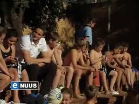 Swemglorie vir beste vriende Cameron en Giulio / Swimming glory for best buddies Cameron and Giulio Swemglorie vir beste vriende Cameron en Giulio / Swimming glory for best buddies Cameron and Giulio