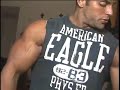 Bodybuilder Chris Jalali posing at home Bodybuilder Chris Jalali posing at home