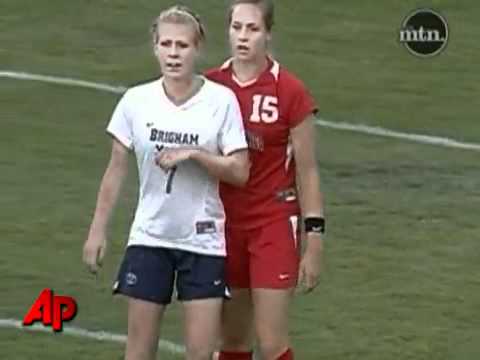 bola - La Wong di Lapangan juga masih Jambak2an yah kkkkk dasar londo kentir......