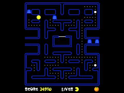 Jugando juegos Pac-Man