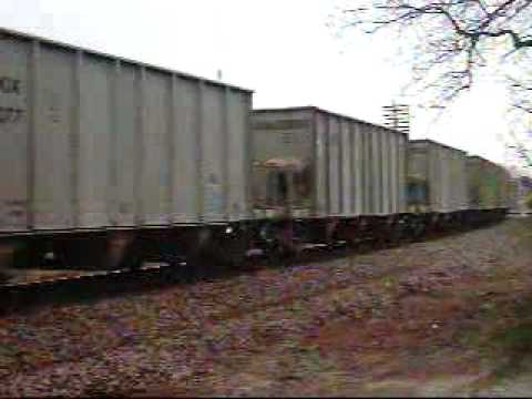 BNSF at DGNO yard in Carrollton Texas