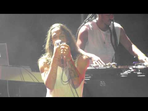 [HD] Megalomaniac Honda Civic Tour 2012 Susquehanna Bank Center