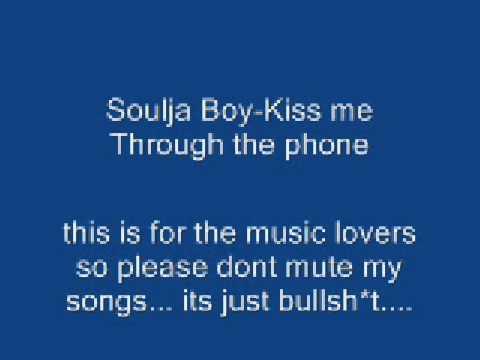 電話を通したSoulja Boyキスしている私