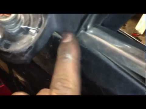 how to remove vl commodore doors