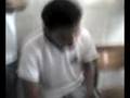 Comendo biscoitoo na escola ;]