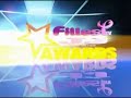 lors de cette soir�e musicale �v�nement pr�sent�e sur fillestv par s�ren pr�vost et l�a, une t�l�spectatrice remet � laura pausini l'award de 