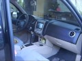 Ford Everest 2.5L DuraTORQ TDCi 4x2 A/T :)