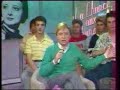 bien sur , il avait ses tics et ses manies
mais pour d�fendre la chanson fran�aise,il
n 'y avait pas mieux, et ont l 'aimaient !!!!
