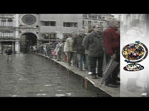 floods, pollution and depopulation all threaten Venice - Italy today.