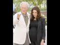 Pictures of Pregnant Angelina Jolie