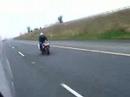 Motorrad-Video blade wheelies