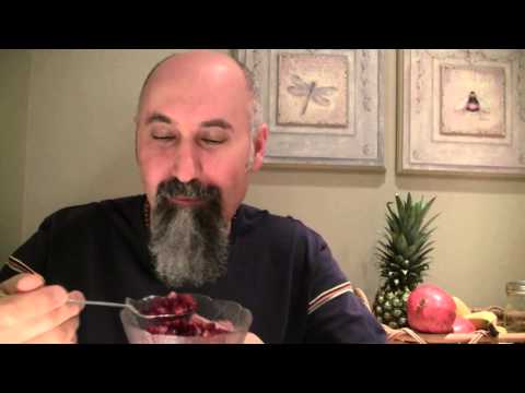 how to properly eat a pomegranate