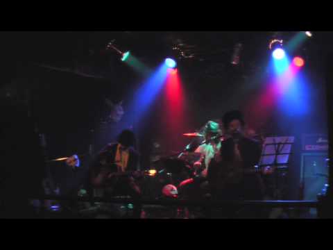 how to cure xenophobia