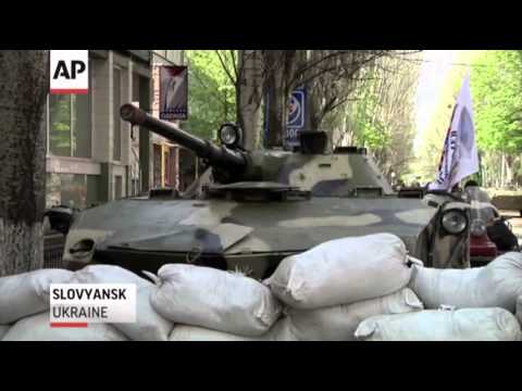 crisis - US army paratroopers arrive in Poland beginning a series of military exercises in four countries across Eastern Europe to bolster allies in the wake of Russi...