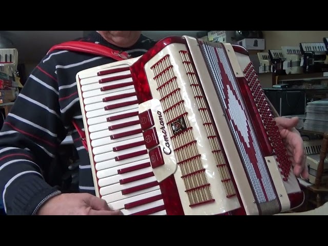 Camerano L 598/91 piano accordion 120 bass 1970-1980 in Pianos & Keyboards in Stratford