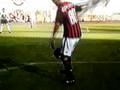 Fifa 09 Ronaldinho joggling, dribling and a goal