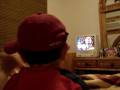 bebe paulo mirando tv.MPG